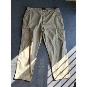 True Spec Pants Men’s tag 44x32 act 42x31 Tan Cargo Tactical Pockets Khakis